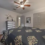 Golden Greek Getaway Chic House In Heart Of Tampa