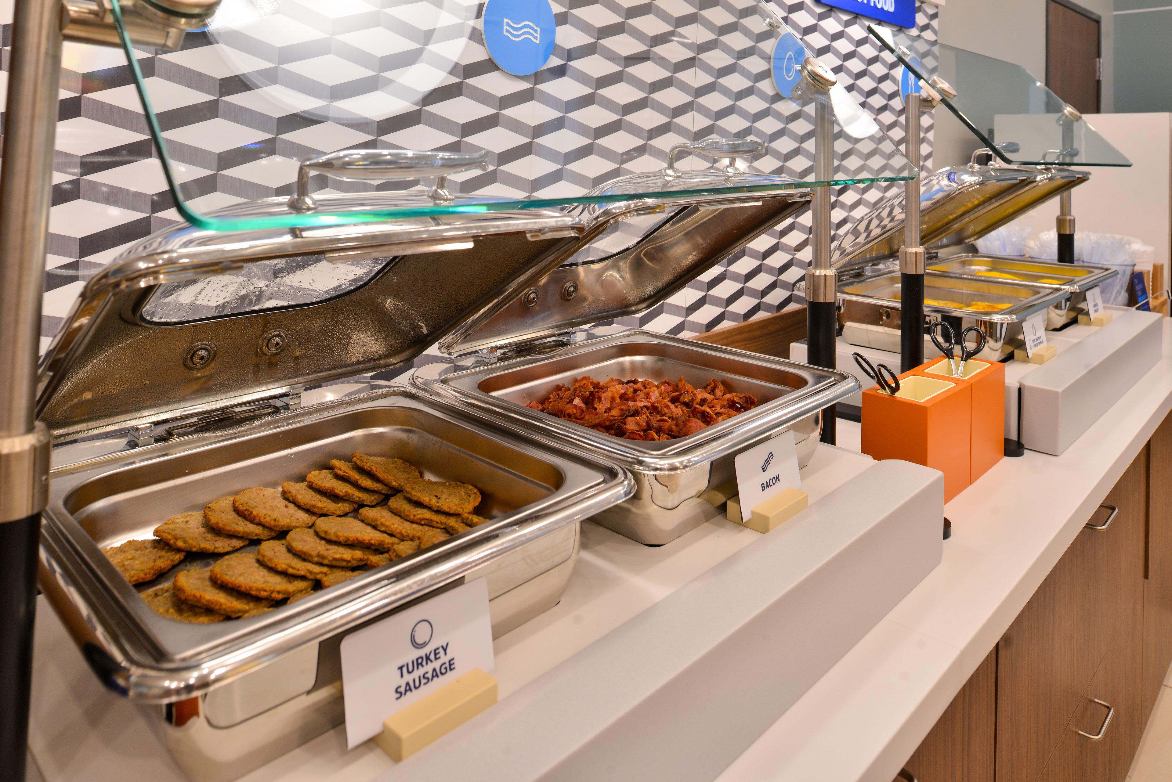 Hotel Express & Tampa-usf-busch Gardens By Ihg
