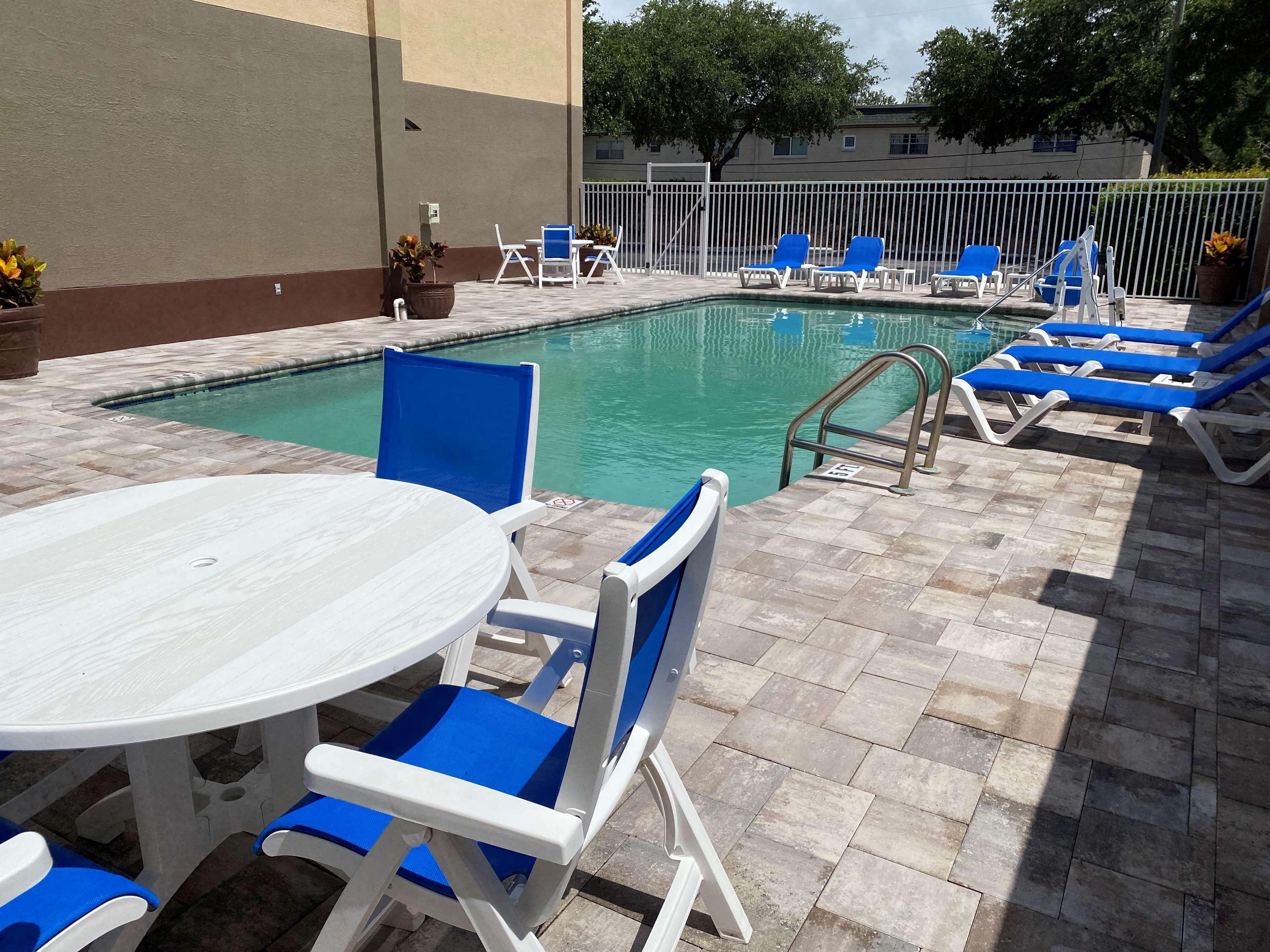Hotel Western Tampa