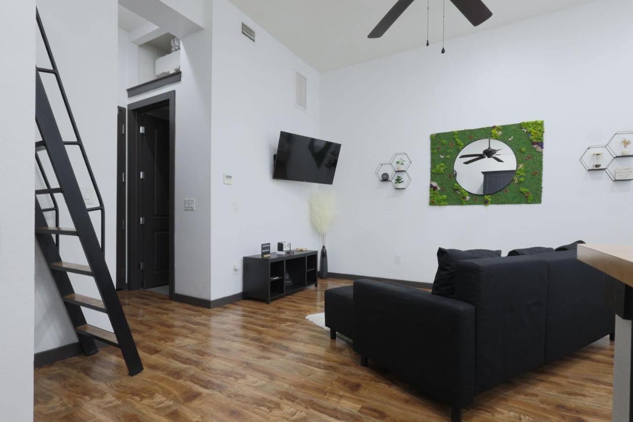 Old West Lofts West 2*