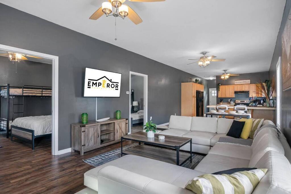 Holiday home Wonderful 3 Bed 2 Bath House In Heart Of Ybor