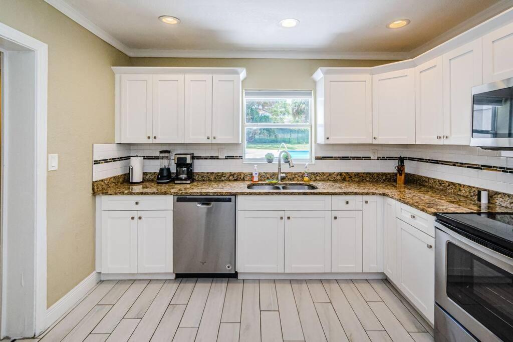 Holiday home Beautiful Pool House In Old Seminole Heights! *