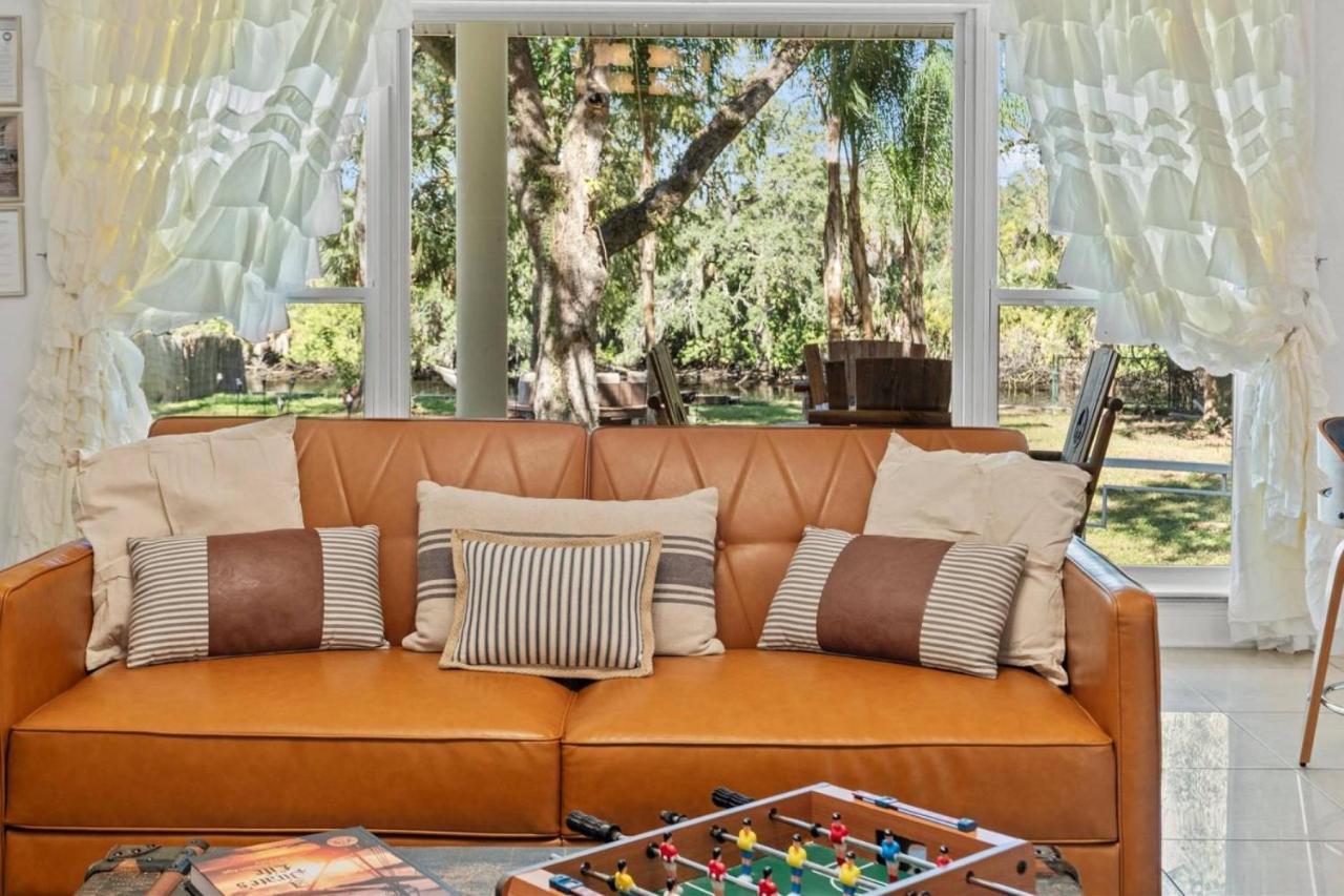 Hideout On The Hillsborough Is A Gorgeous Renovated 3br Pet Friendly On The Hillsborough River Located In The North End Of Seminole Heights