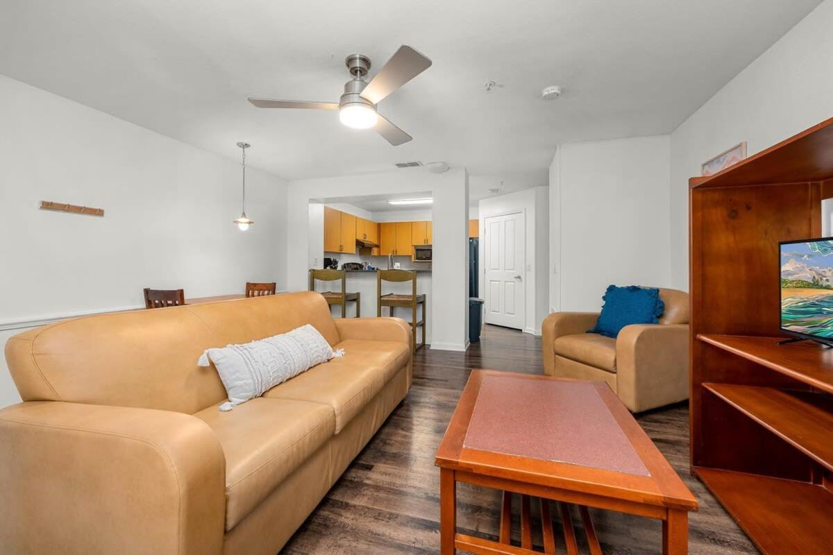 Holiday home 4bd 2 Mi To Usf Free Pool + 24 Hour Gym Tampa