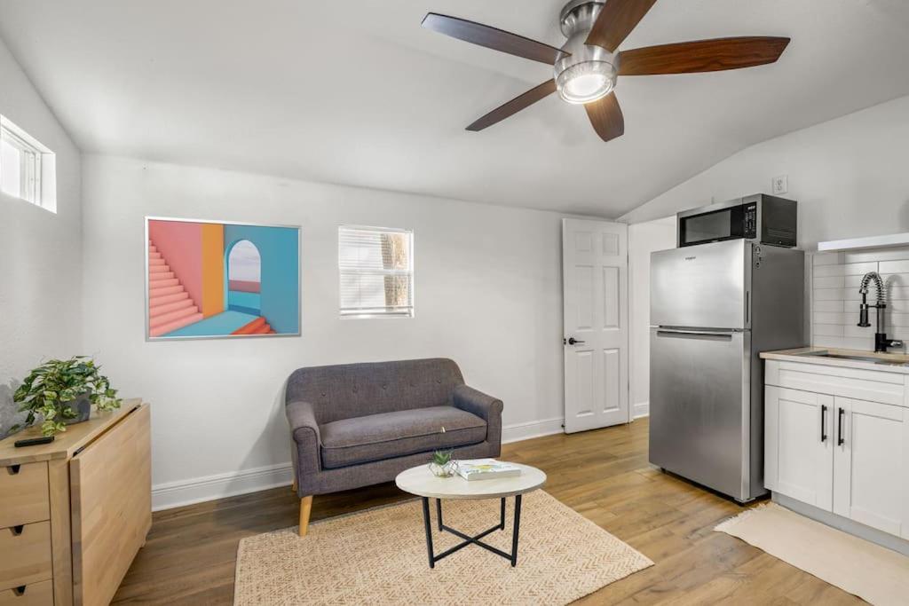 Holiday home Cute 1bdrm In Downtown *
