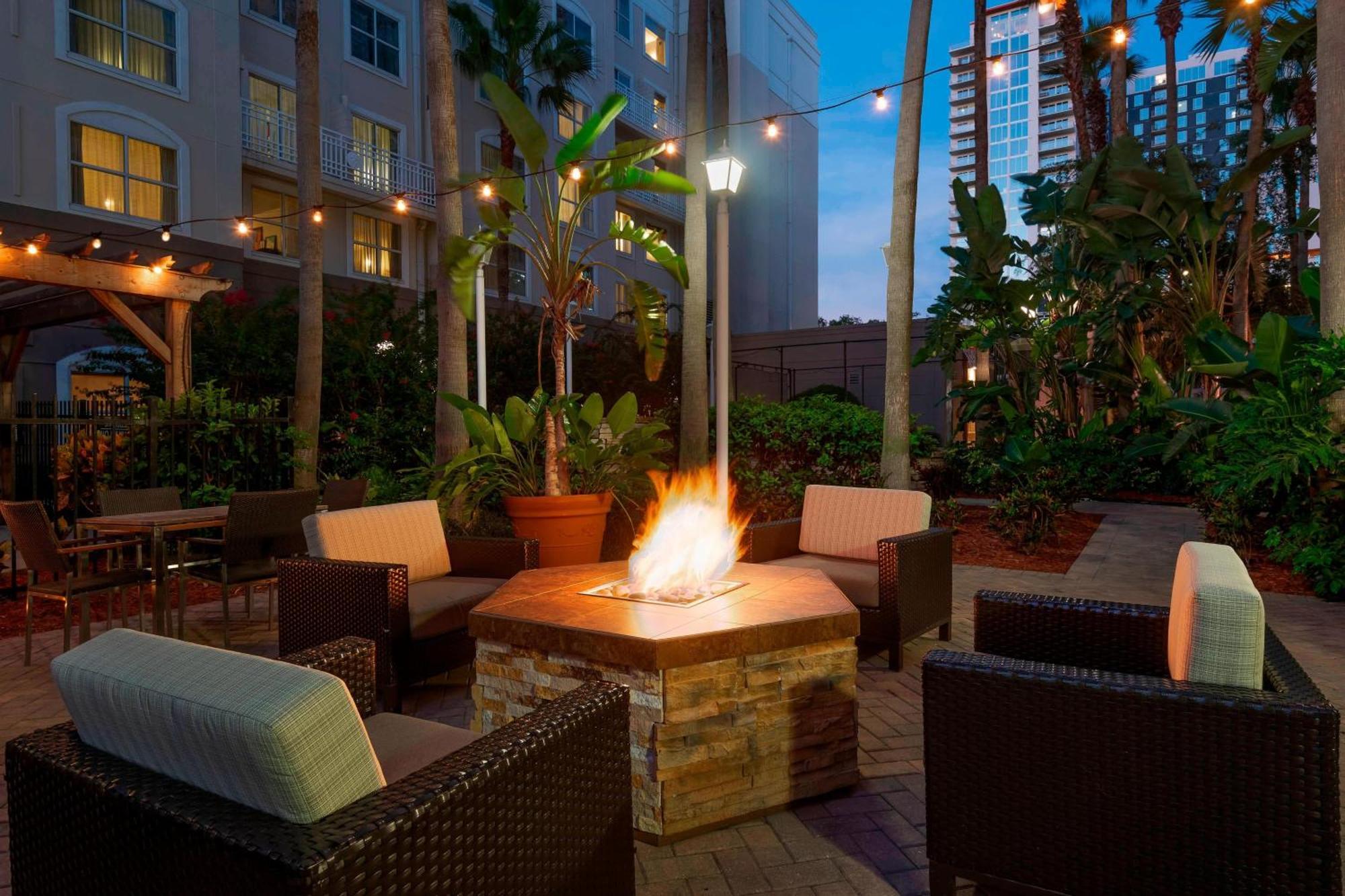 Courtyard Downtown Tampa