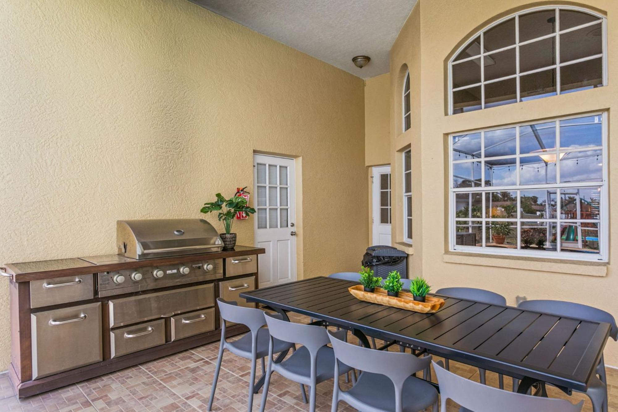 6br Family Escape-pool Sports Courts Game Holiday home