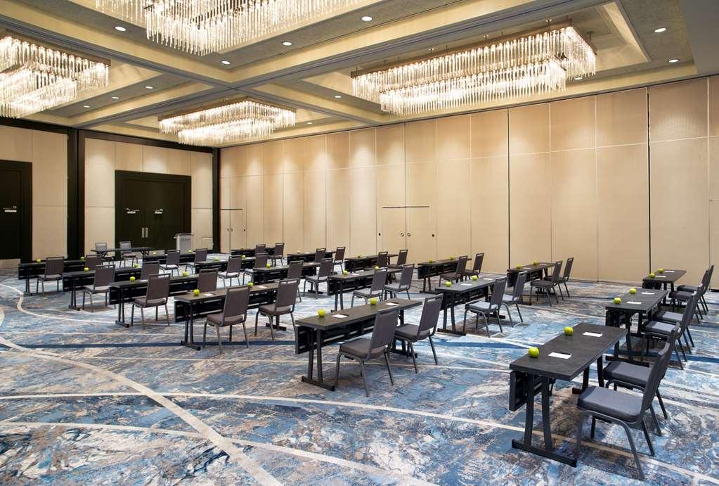 Hotel Hilton Downtown 4*