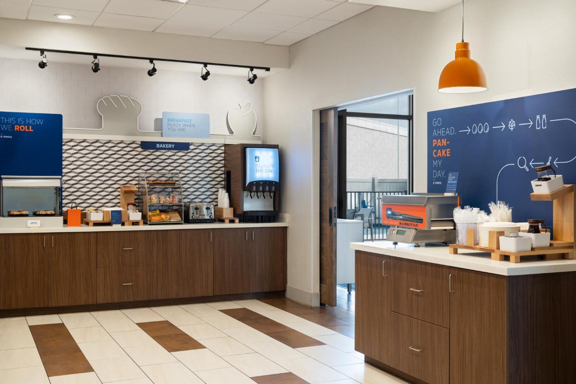 Express & - East - Ybor By Ihg Hotel Tampa