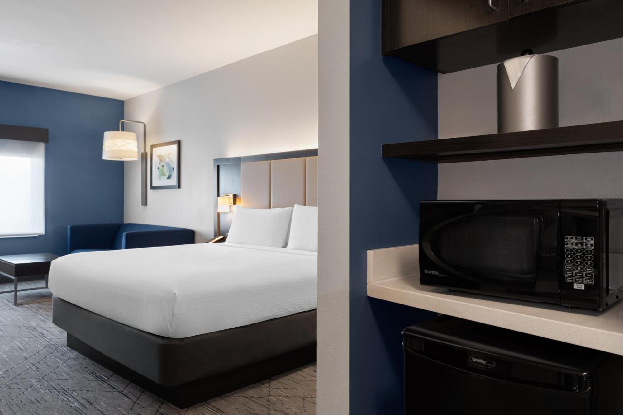 Express & - East - Ybor By Ihg Hotel 3*