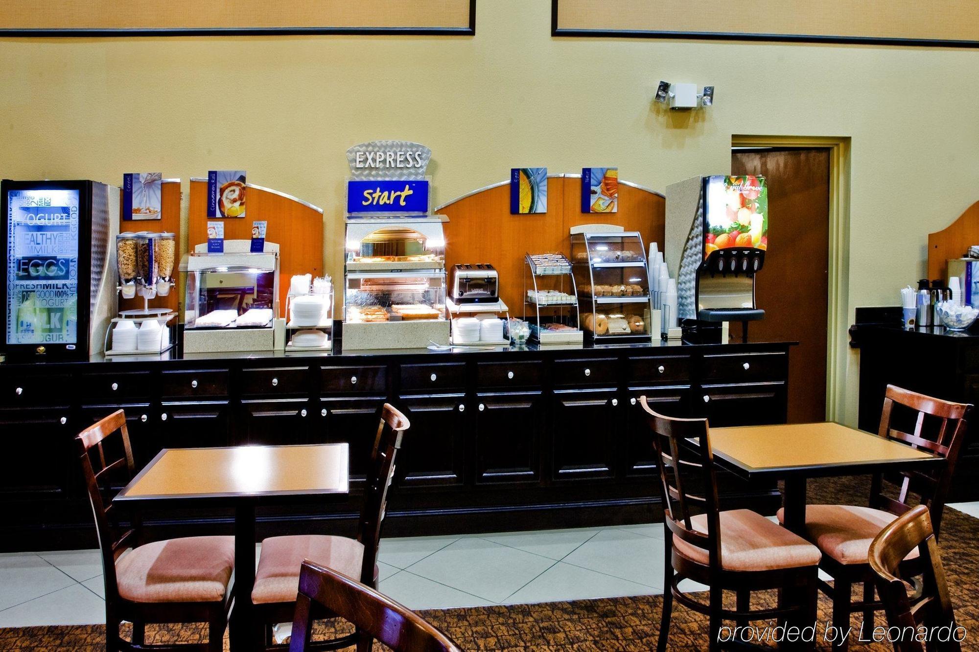 Hotel Express & Tampa-usf-busch Gardens By Ihg