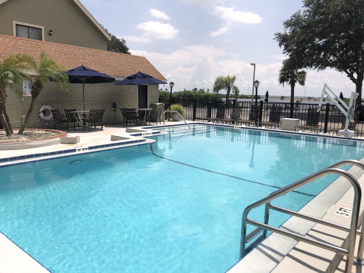 Hotel Chase Rocky Point 3*