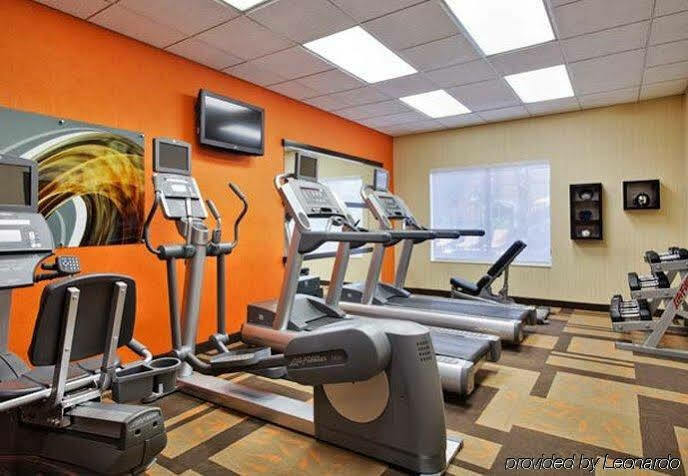 Courtyard Downtown Hotel 3*