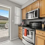 1 Bedroom Unit In Hyde Park House