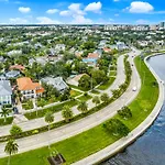 Bayshore Charmer