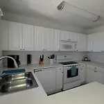 Beautiful Condo Close To Busch Gardens