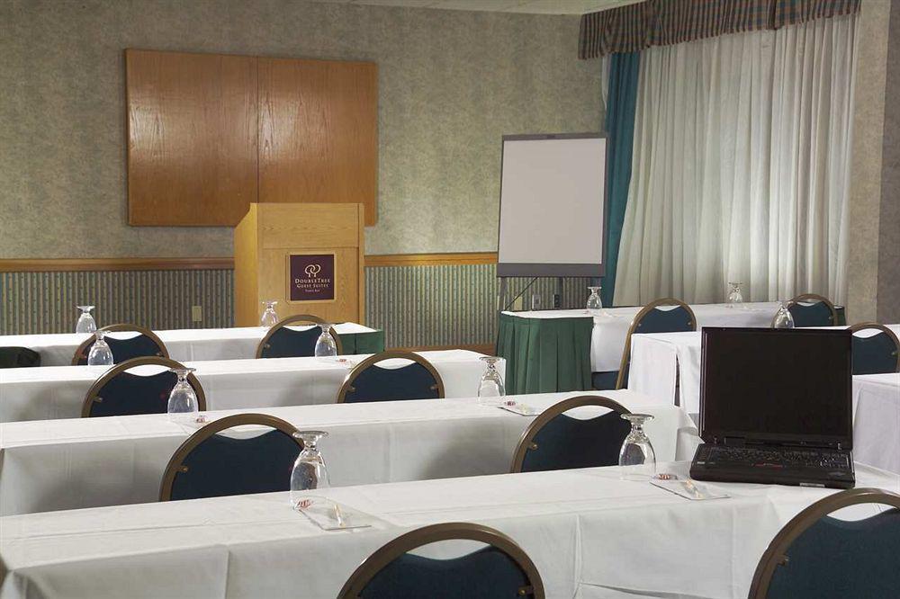 Doubletree By Hilton Rocky Point Waterfront Hotel