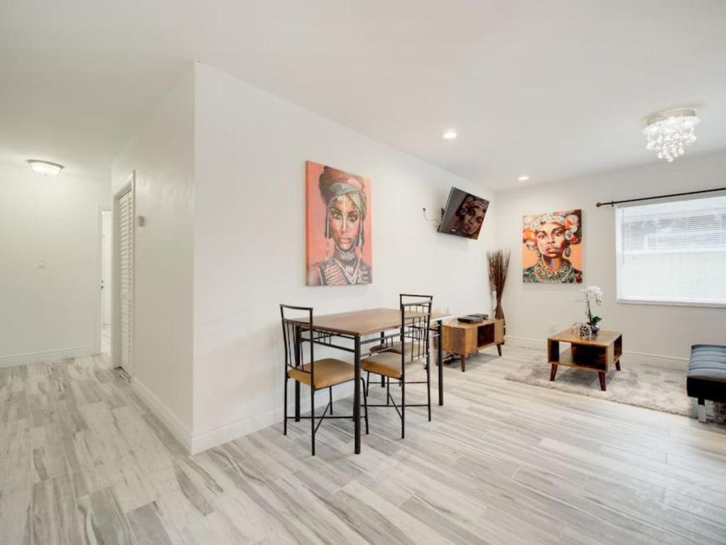 Modern Bayshore 50 *