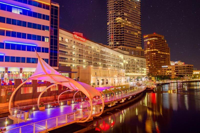 Modern Westshore * Tampa