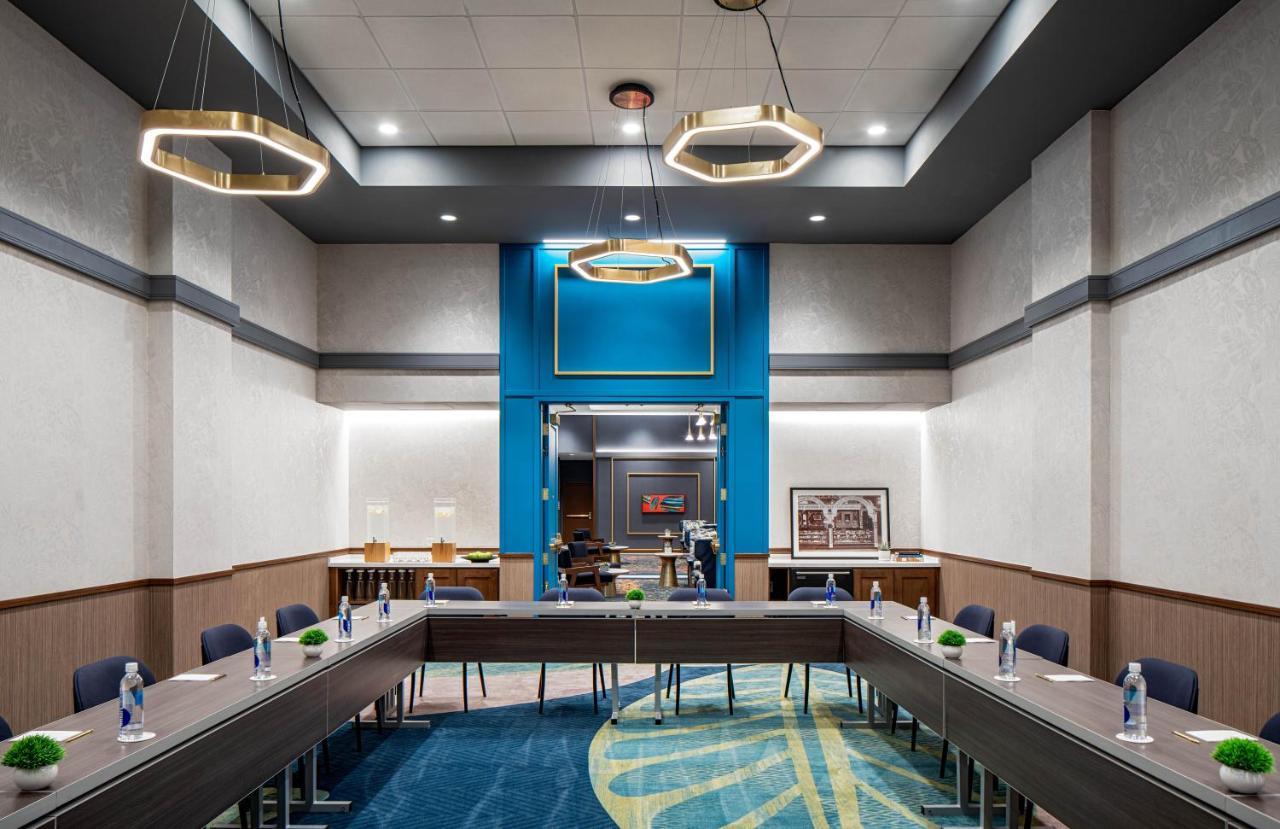 Hyatt House Downtown Hotel