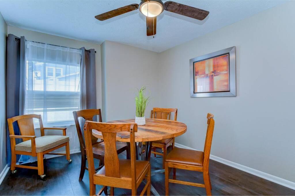 Apartment 》executive Near Armature Works-room For Six, Full Kitchen《 *