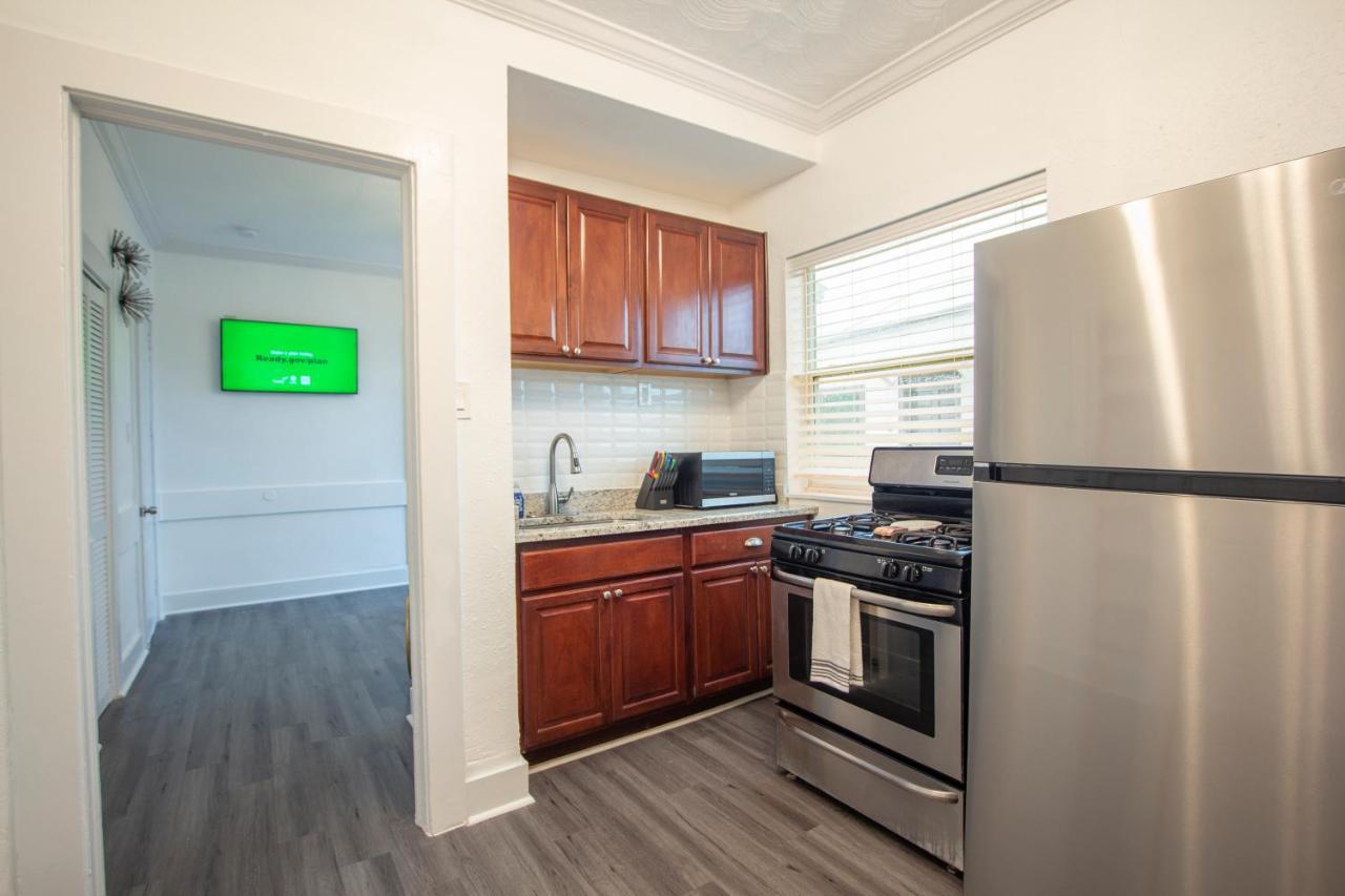 Modern Westshore Apartment