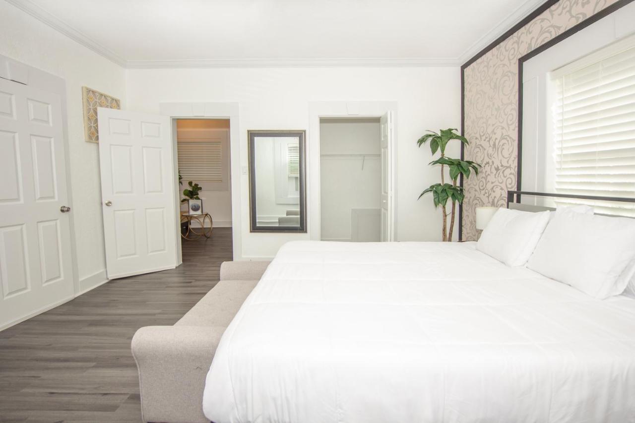 Modern Westshore