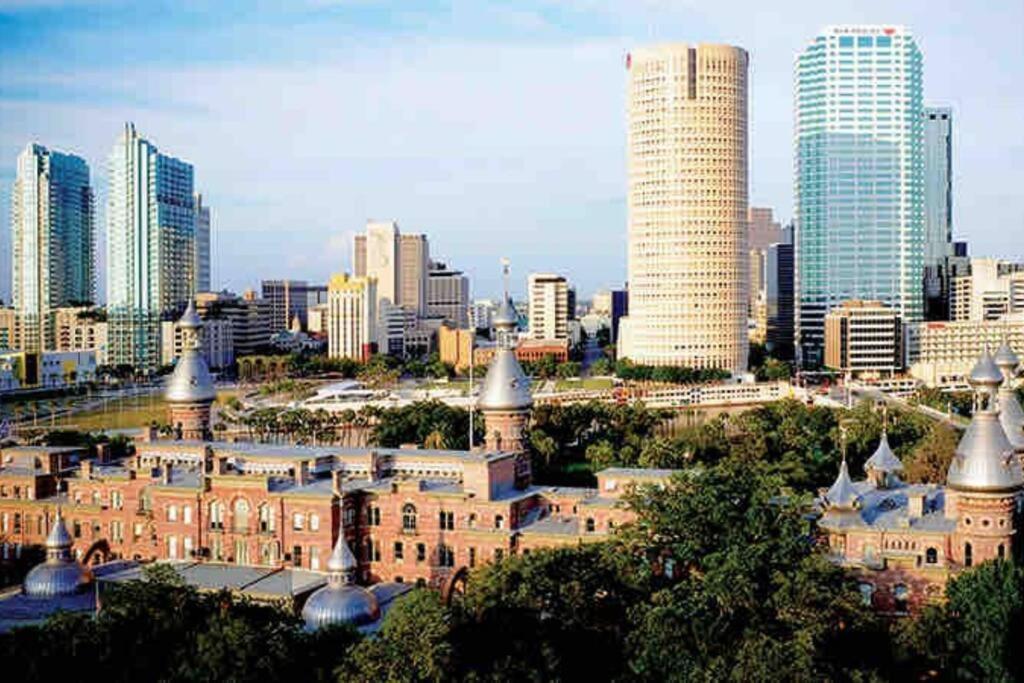 2br Spacious House In Heart Of West Holiday home Tampa