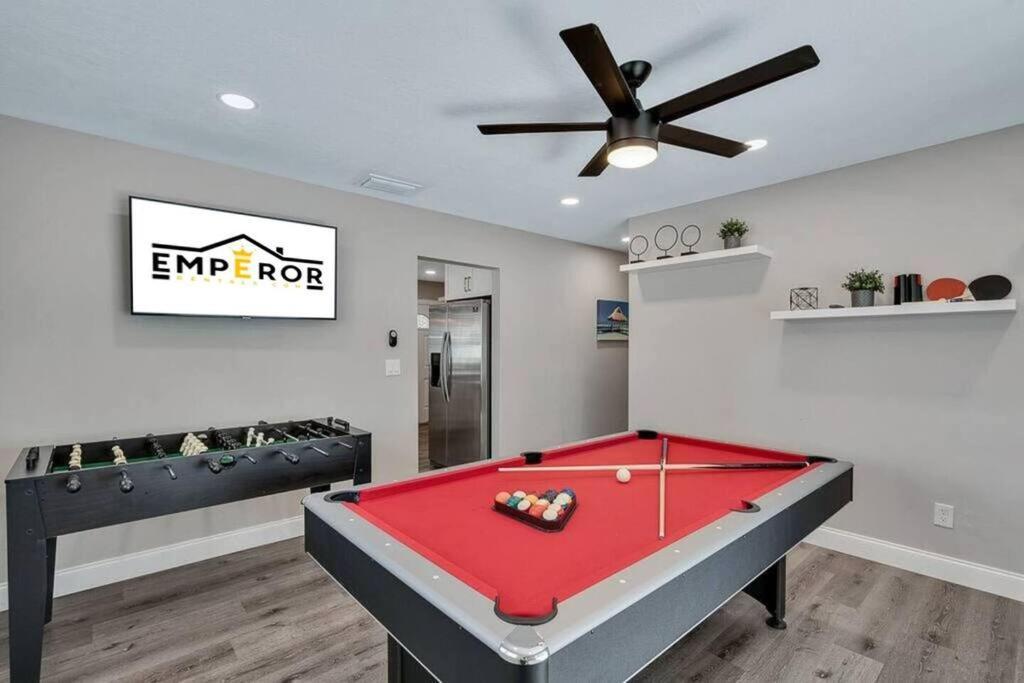 Immaculate & Cozy Entire Heated Pool House Holiday home Tampa