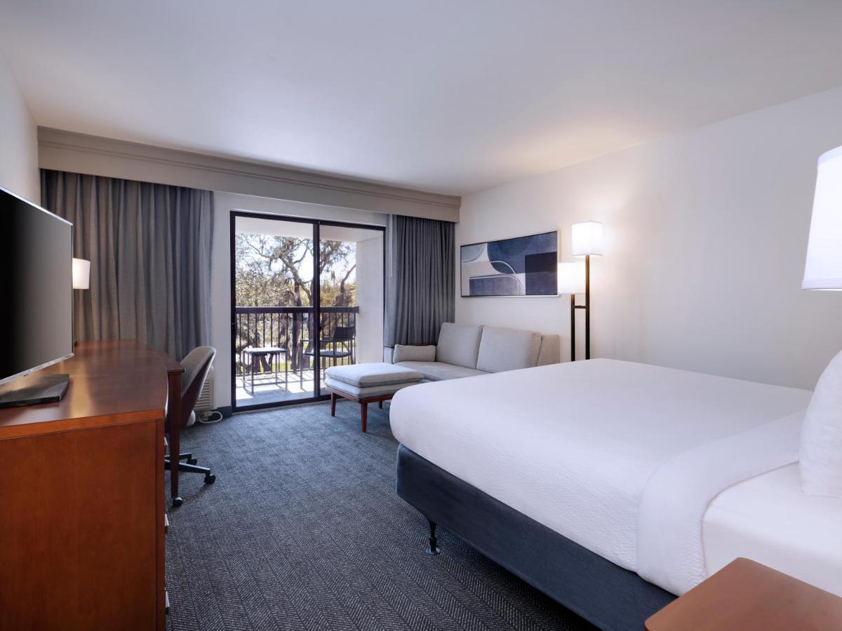 Hotel Courtyard North / I-75 Fletcher Tampa