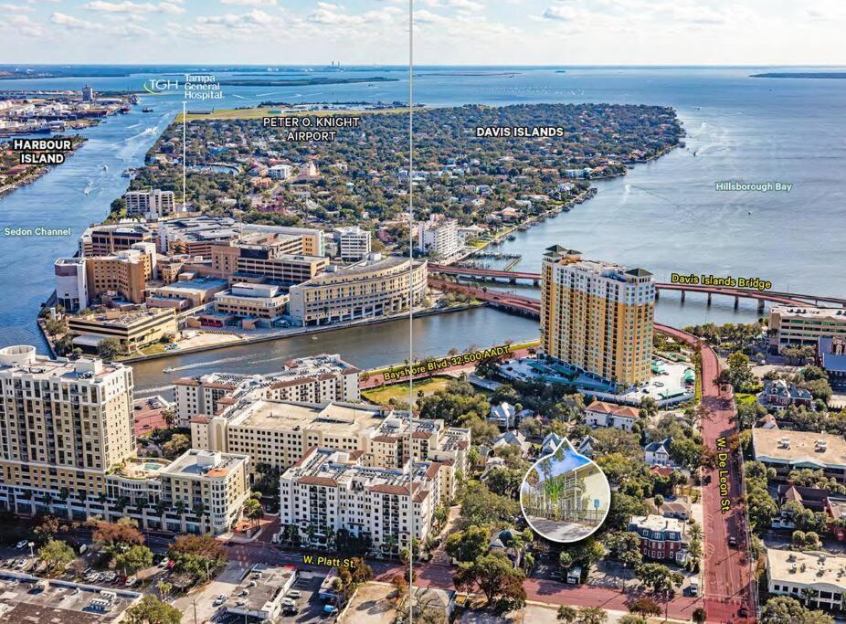 Lovely Historic Near Amelia Arena + Hyde Park Apartment Tampa