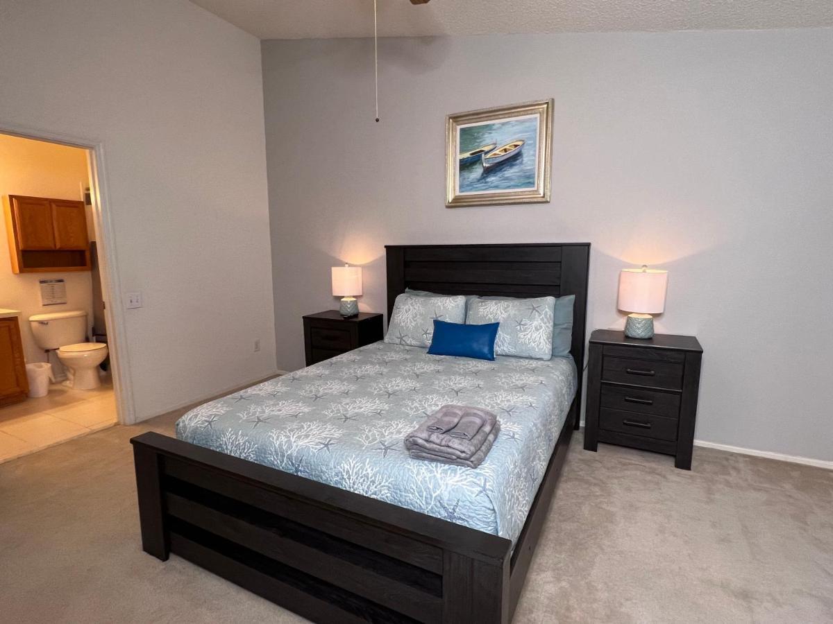 Holiday home Elegant Long -king Bed - Pool - Wifi - Palms - Moffitt - Gated - Pets Ok - In New By Hunters - Live Oak - Cory Isles Area - H2 *