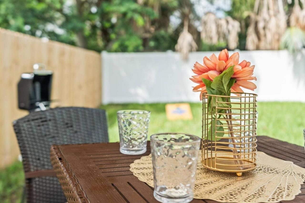 Urban Getaway Brand New 3bd 2ba Pet-friendly Near The River Holiday home *