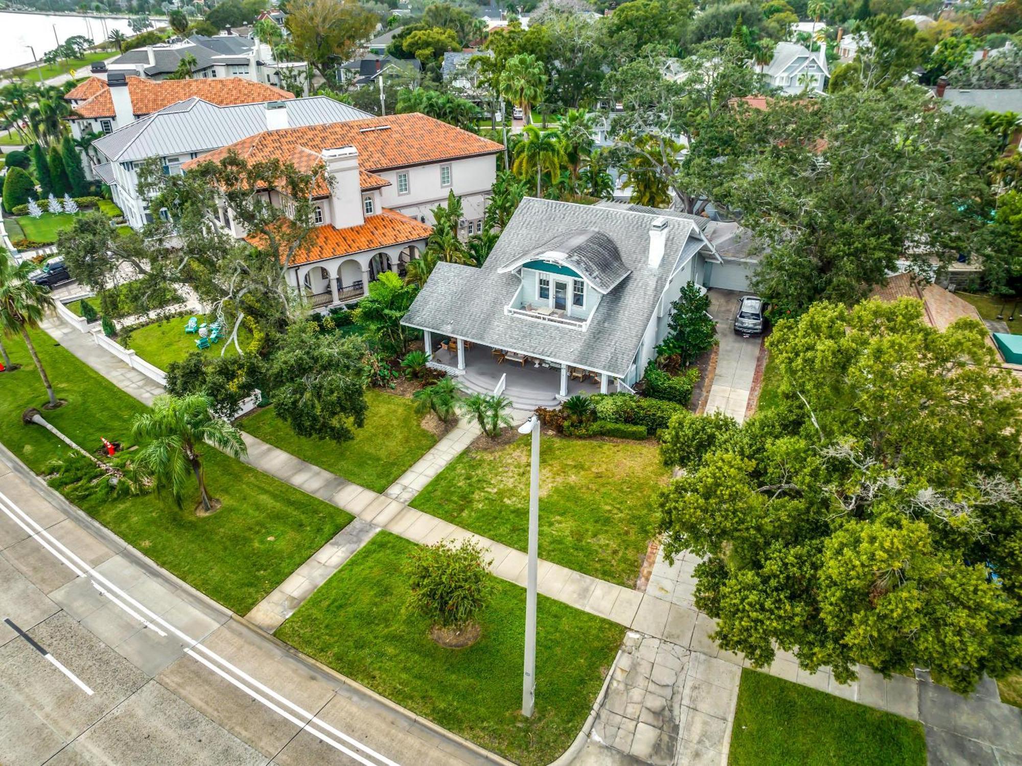 Bayshore Charmer Tampa