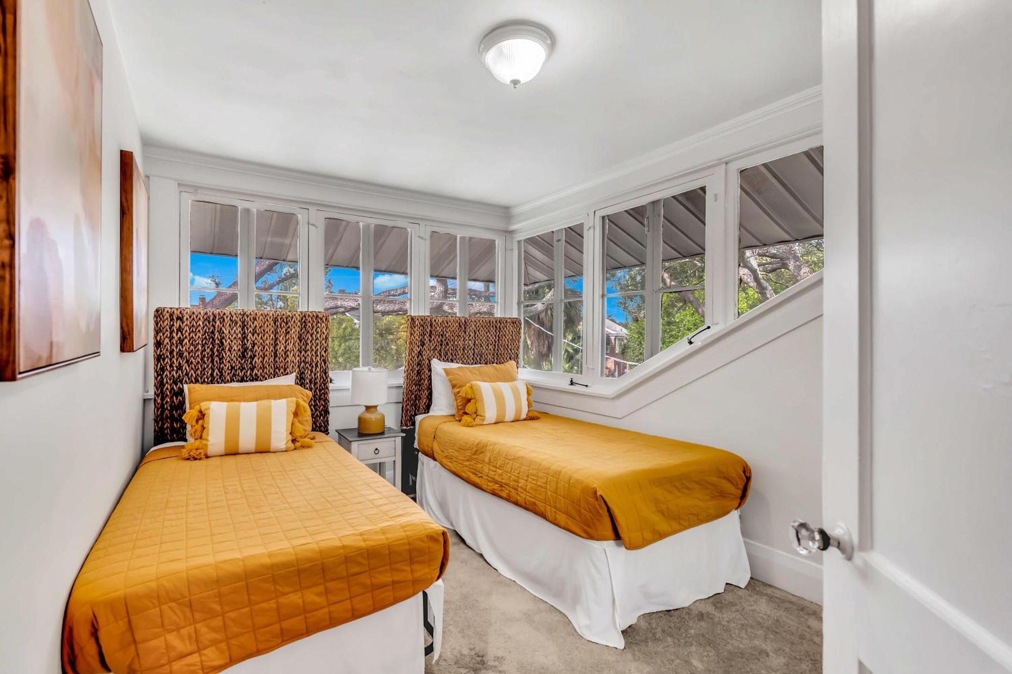 Bayshore Charmer Holiday home