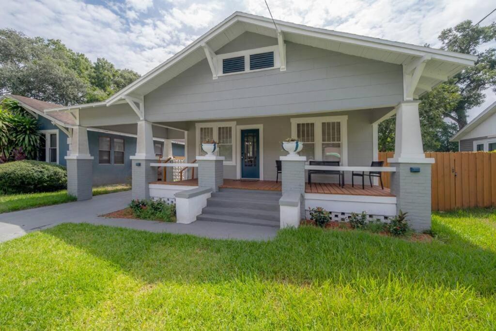 Rustic Near Downtown/ Foodie Hotspots Holiday home