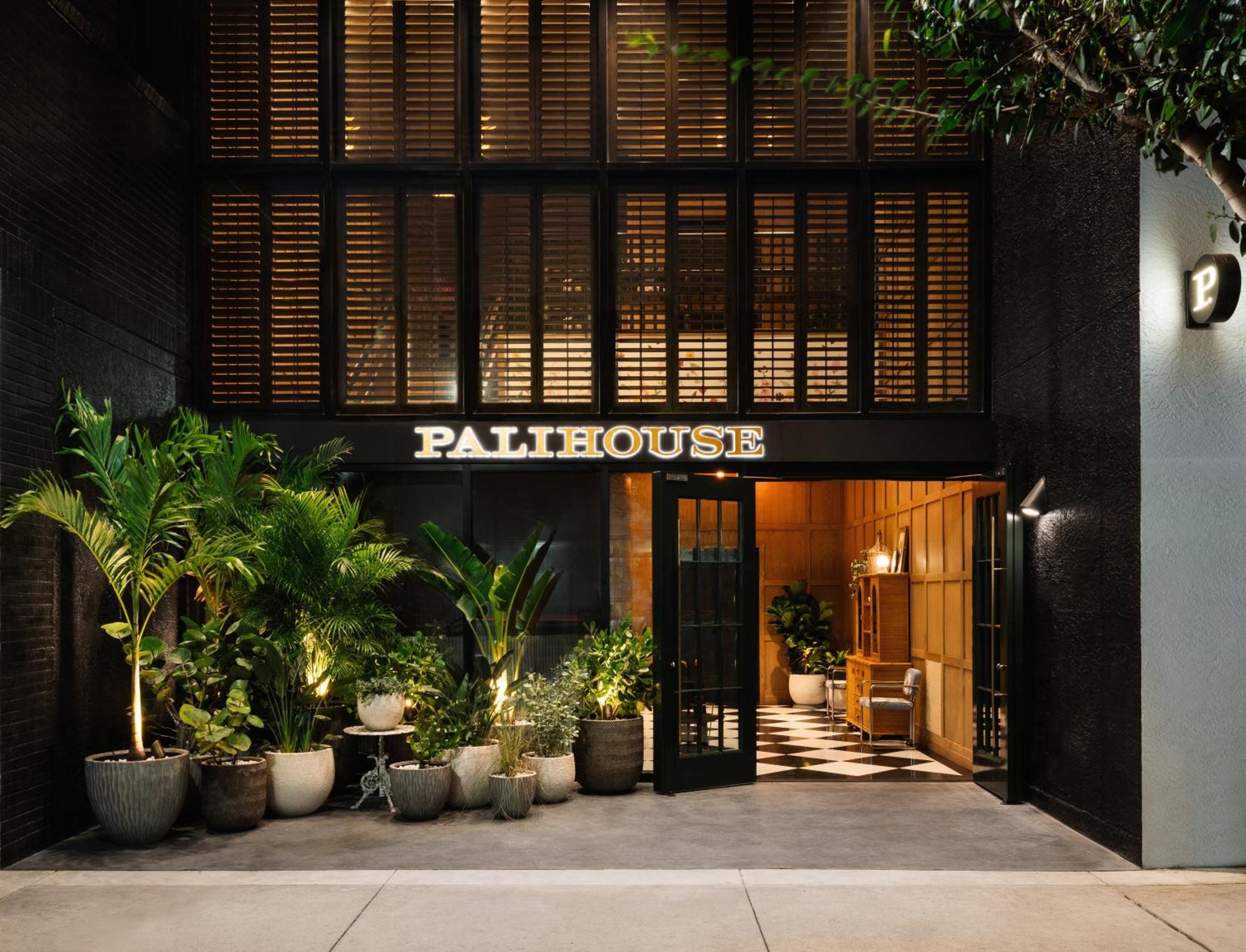 Palihouse Hyde Park Village Hotel 4*