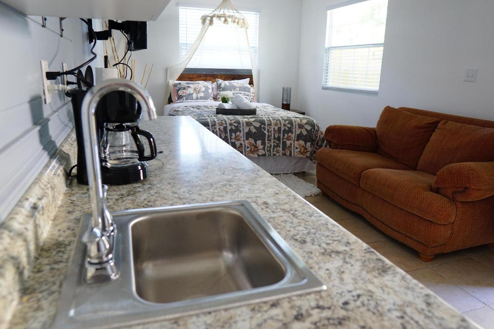 Mi Casa Es Tu Casa, Airport Holiday home Tampa