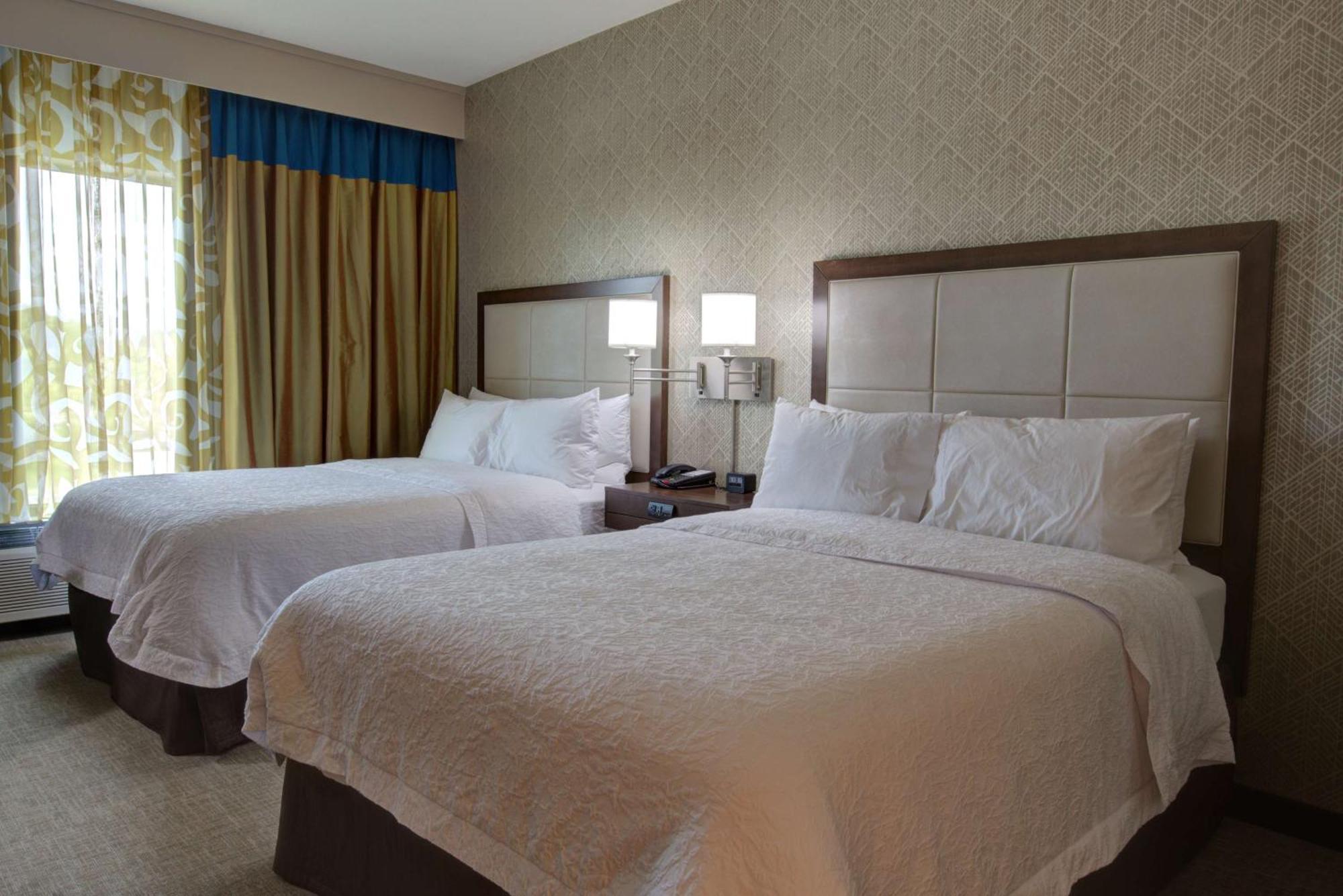 Hampton & By Hilton Busch Gardens Area Hotel 3*