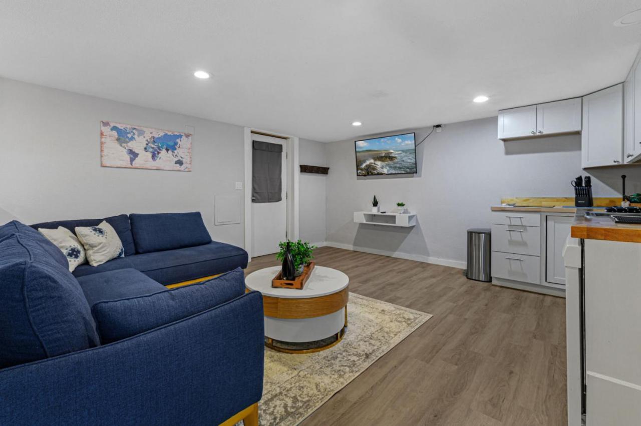 No 1 Largest Private Compound, 11br Sleeps 40 * Tampa