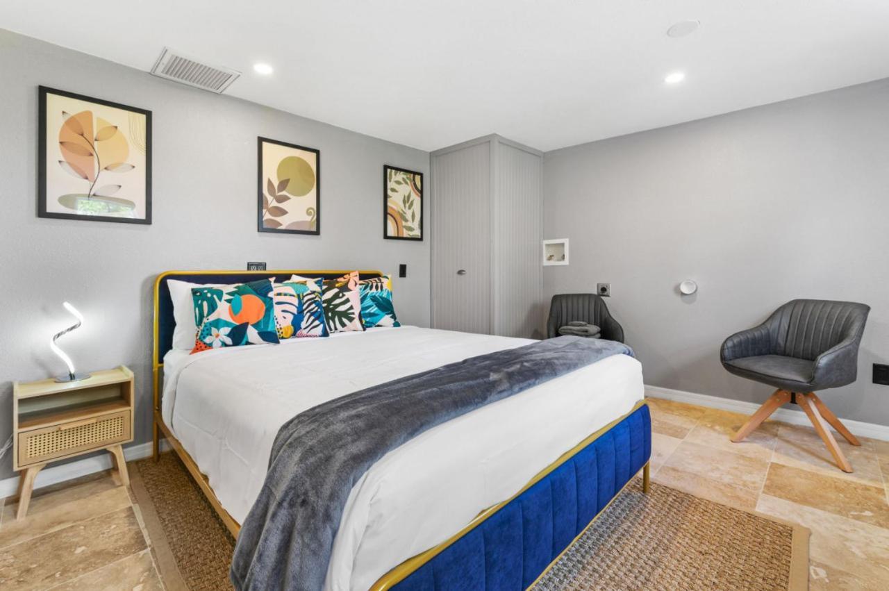 No 1 Largest Private Compound, 11br Sleeps 40 *