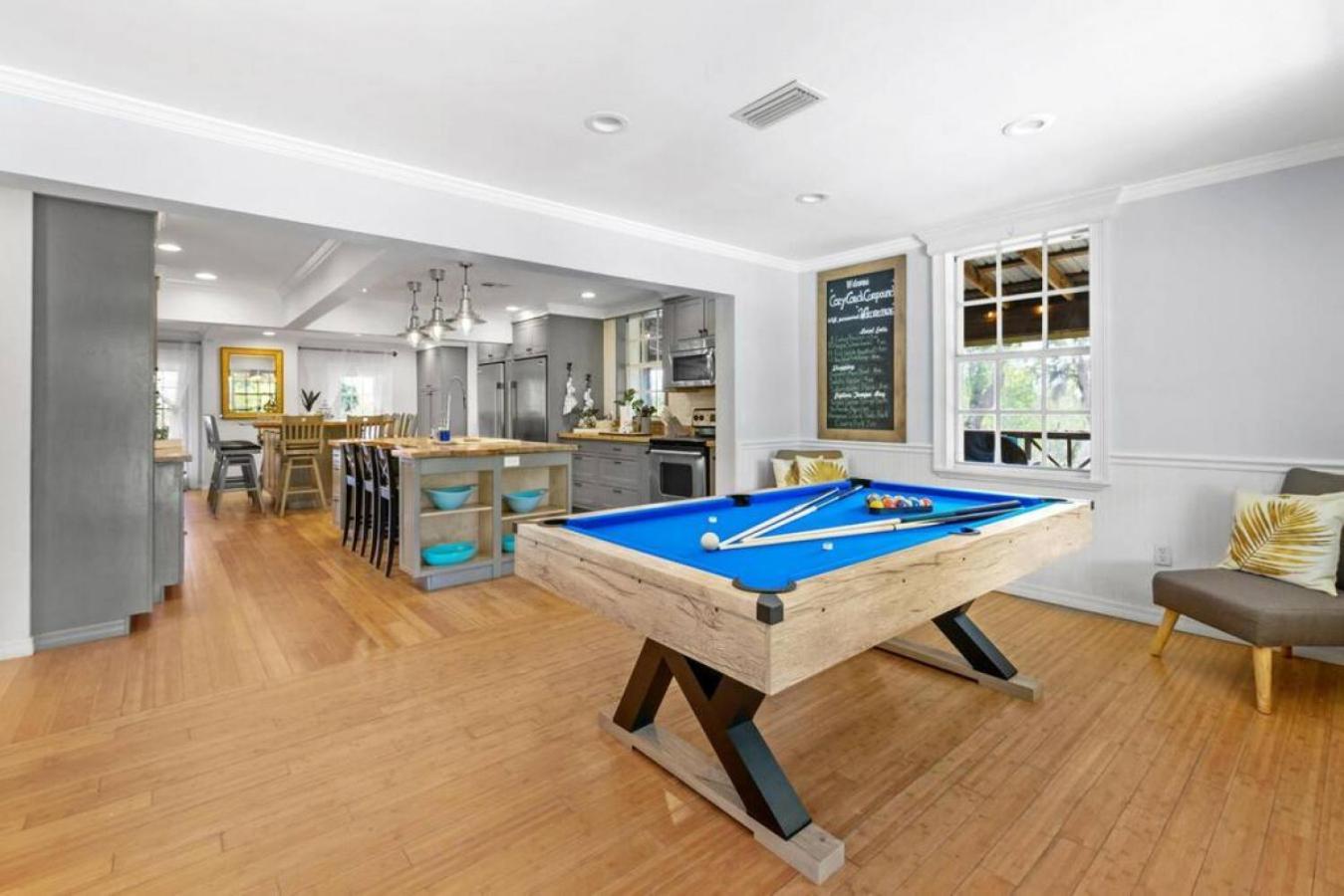 No 1 Largest Private Compound, 11br Sleeps 40 Villa *