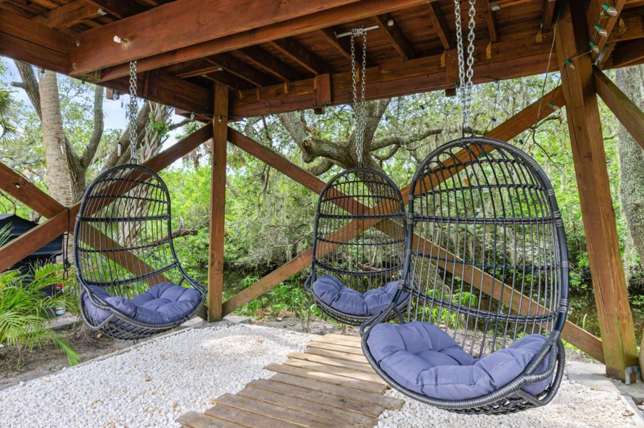 No 1 Largest Private Compound, 11br Sleeps 40 Villa Tampa