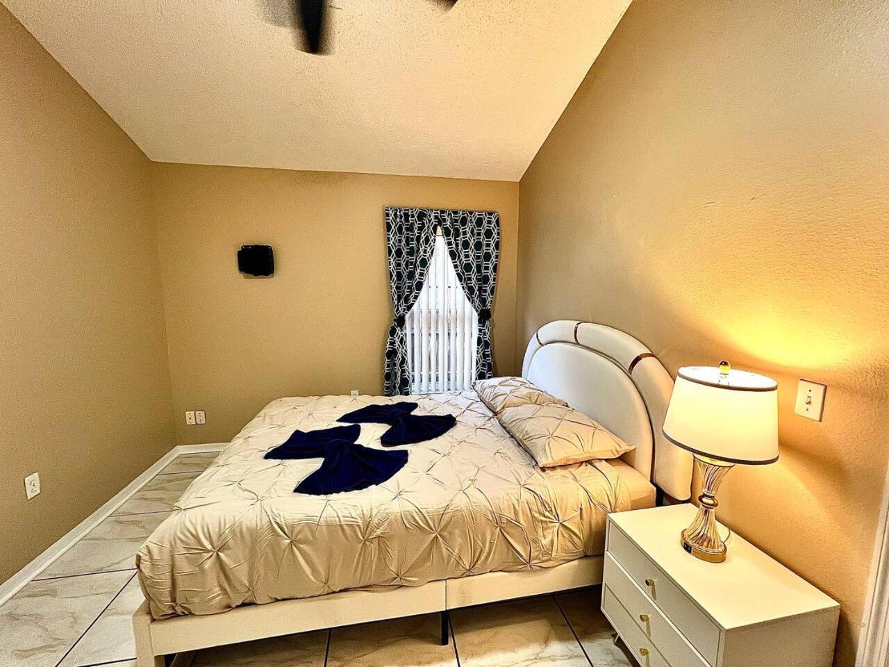 Private Oasis Retreat Heated Pool Hot Tub Beaches * Tampa