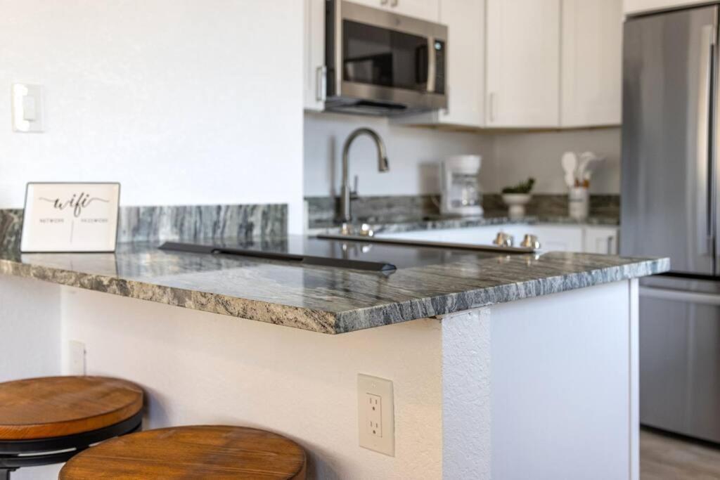 New Cozy 2br Heart Of Holiday home Tampa