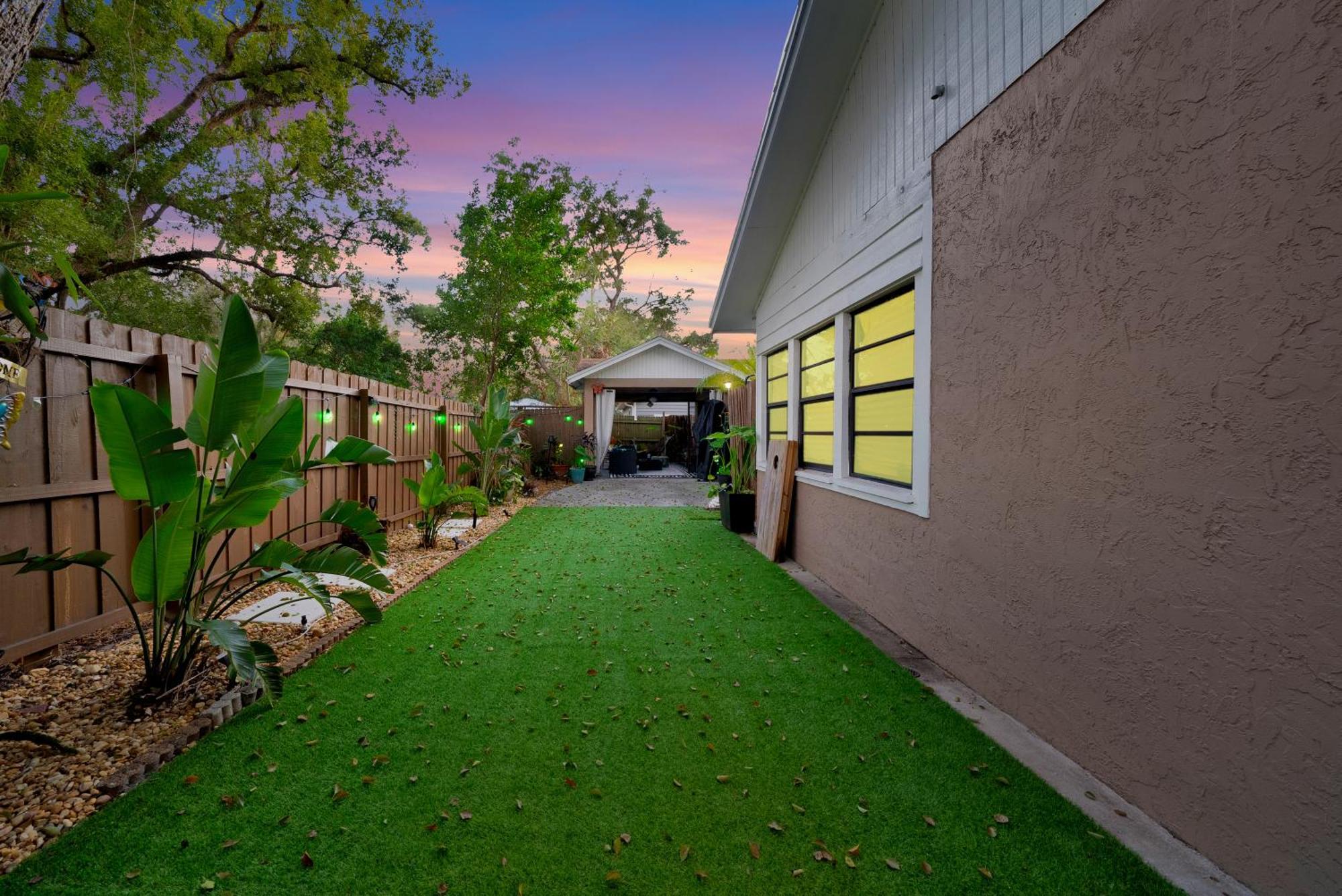 Zen Jungle House By Busch Gardens Sleeps 12 With Outdoor Games & Detached Play Space!