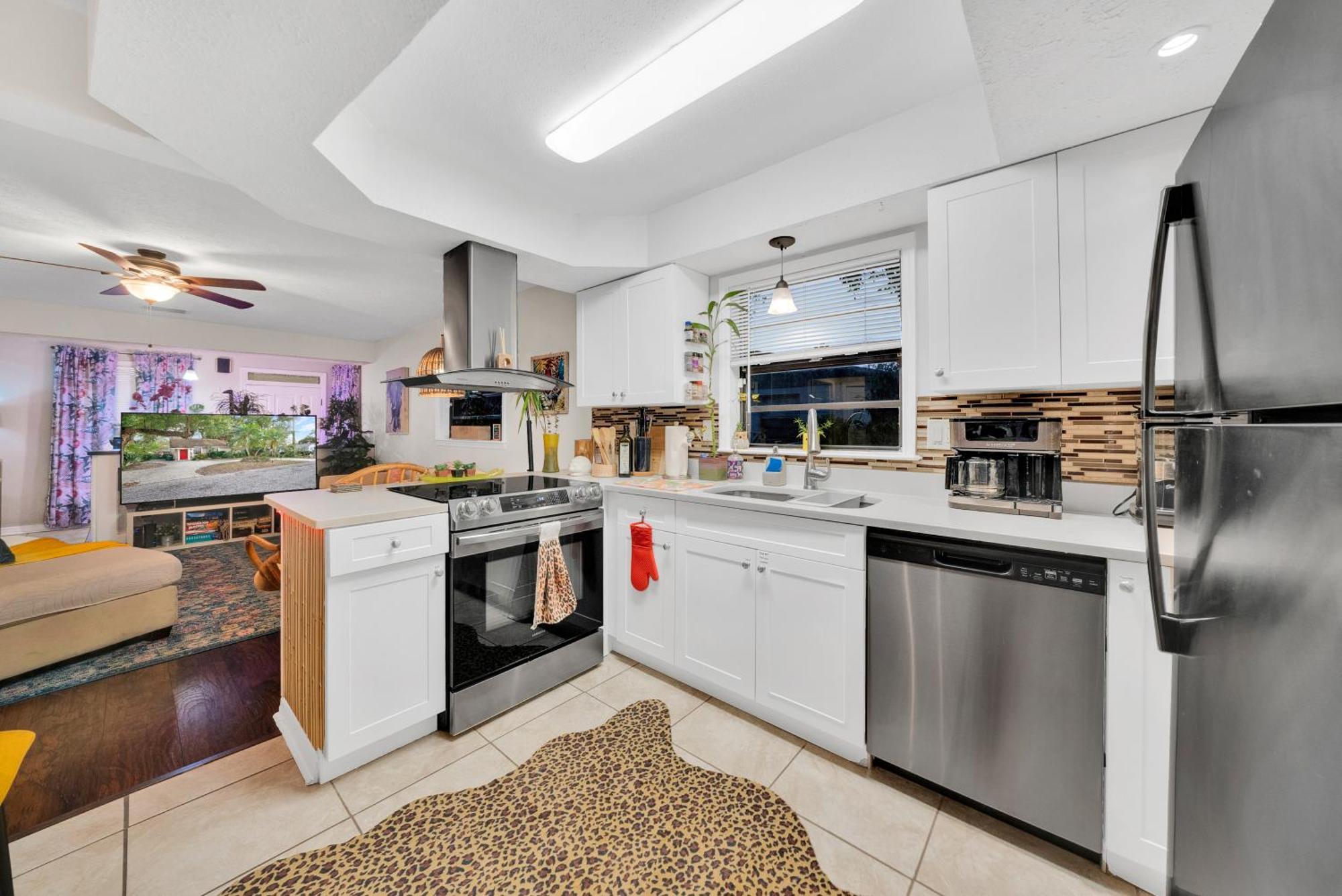 Zen Jungle House By Busch Gardens Sleeps 12 With Outdoor Games & Detached Play Space! Holiday home