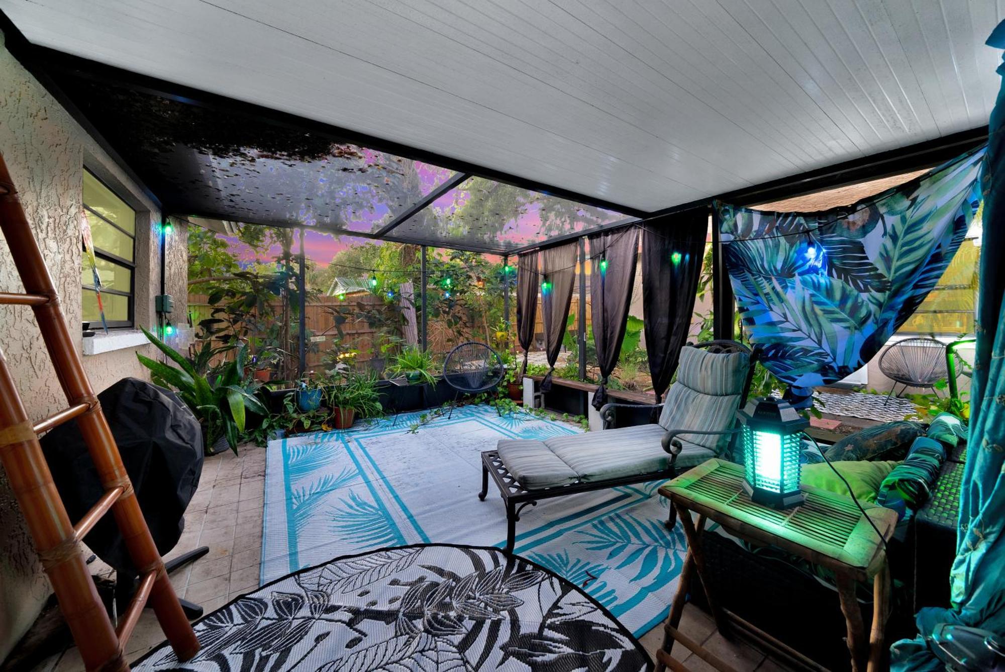 Zen Jungle House By Busch Gardens Sleeps 12 With Outdoor Games & Detached Play Space! *