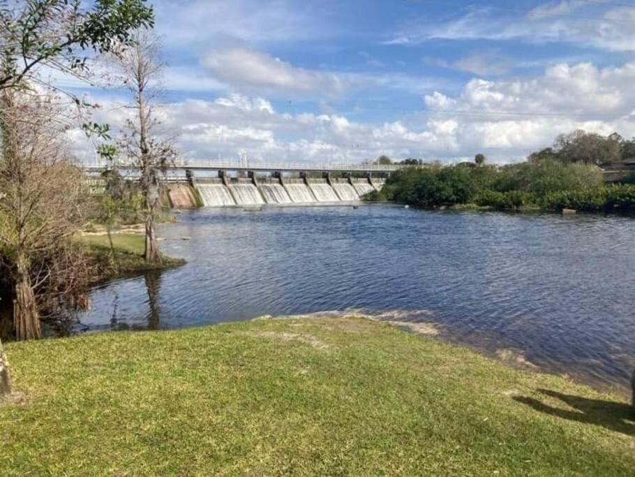 Holiday home Hidden Gem 3br/1b+jacuzzi+busch Garden+fishn+kayak Tampa