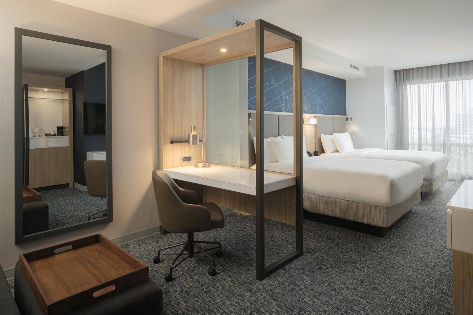 Springhill By Marriott Downtown *